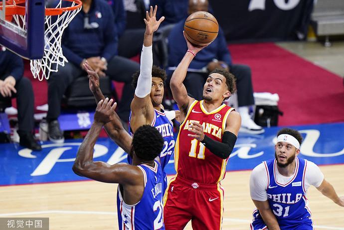  库里单节二十一分引爆全场，勇士逆转国王延续不败神话